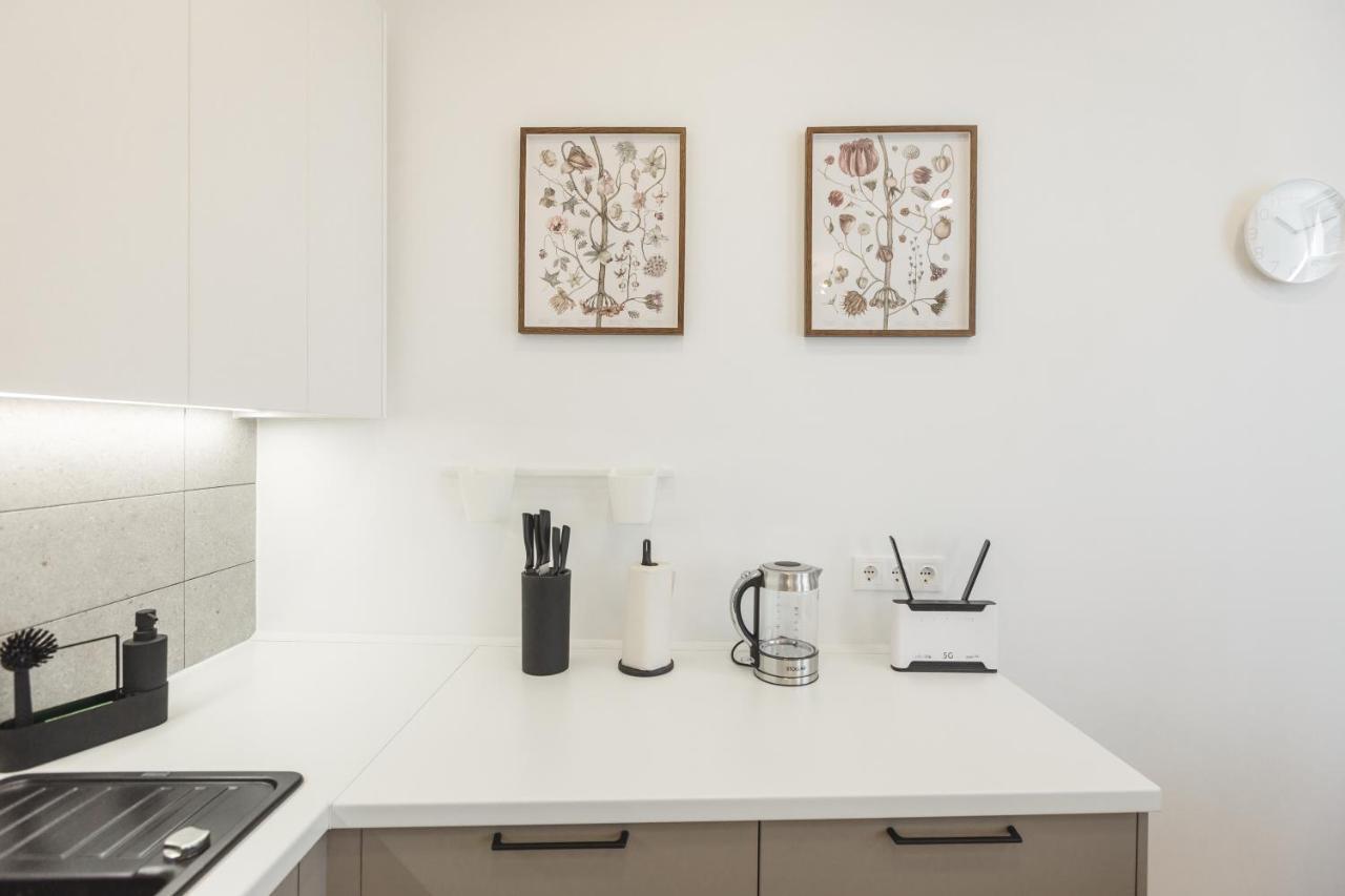 1212 Apartments With Free Parking 리가 외부 사진