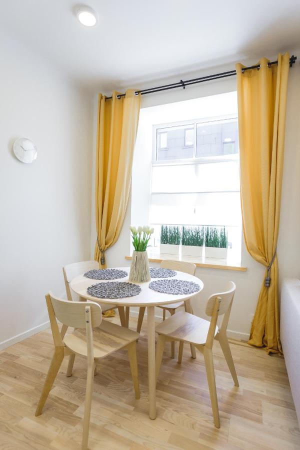 1212 Apartments With Free Parking 리가 외부 사진