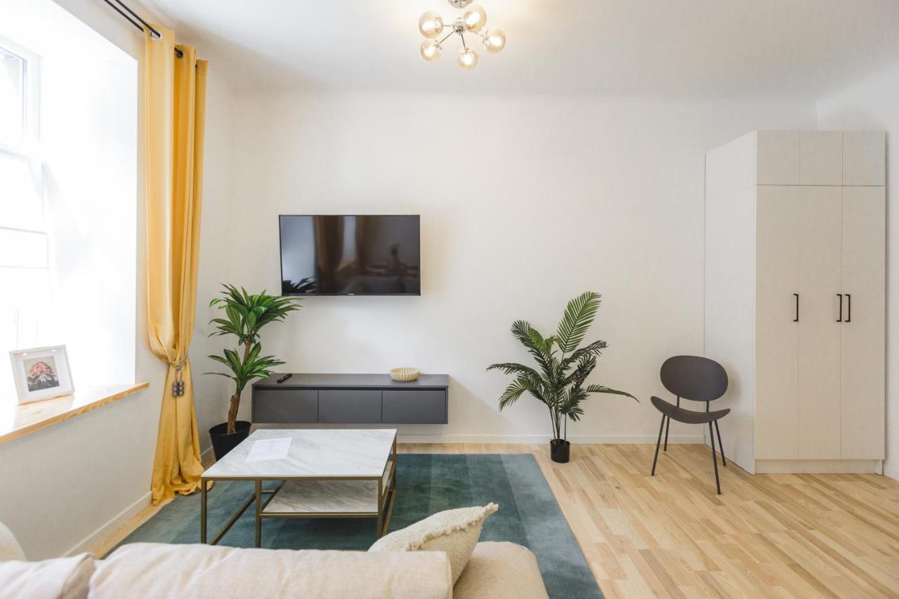 1212 Apartments With Free Parking 리가 외부 사진