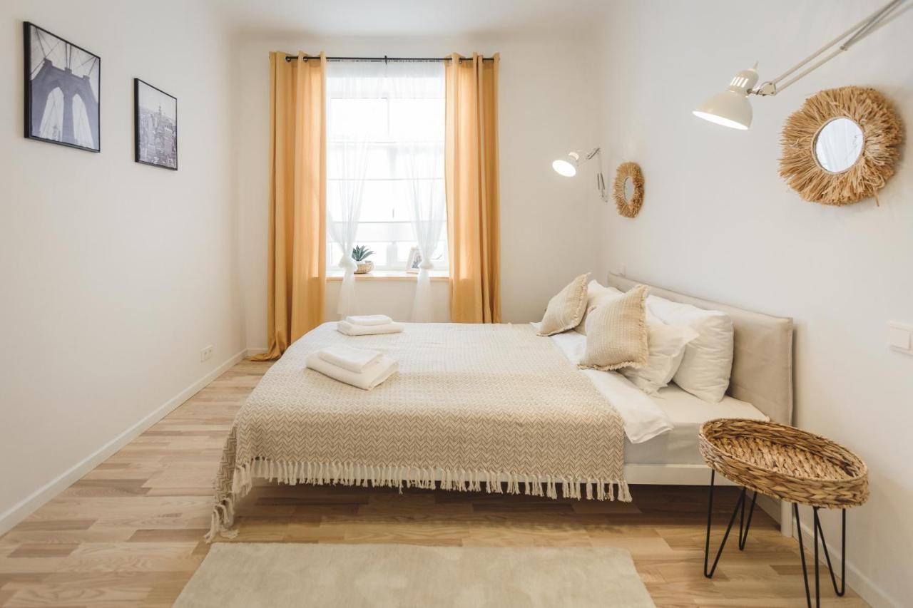 1212 Apartments With Free Parking 리가 외부 사진