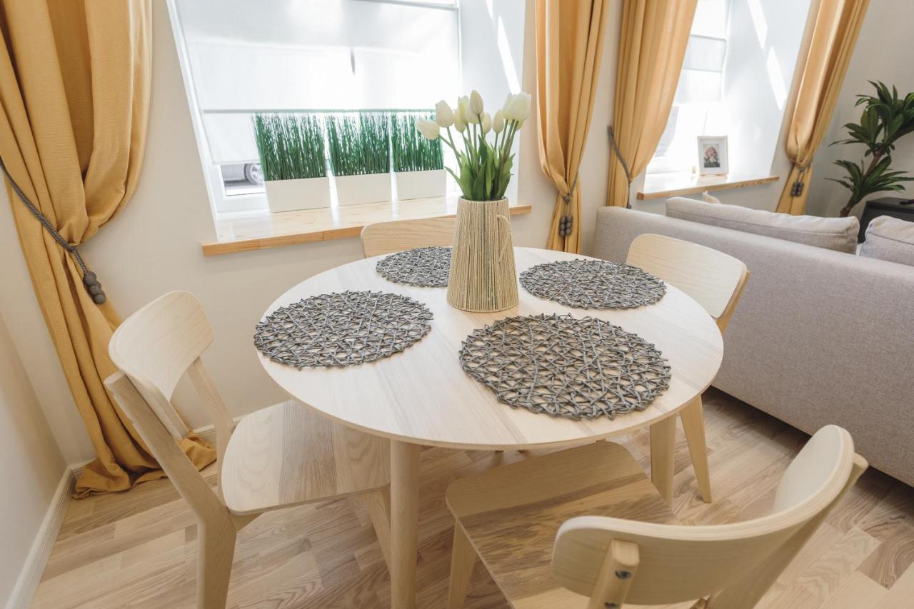 1212 Apartments With Free Parking 리가 외부 사진