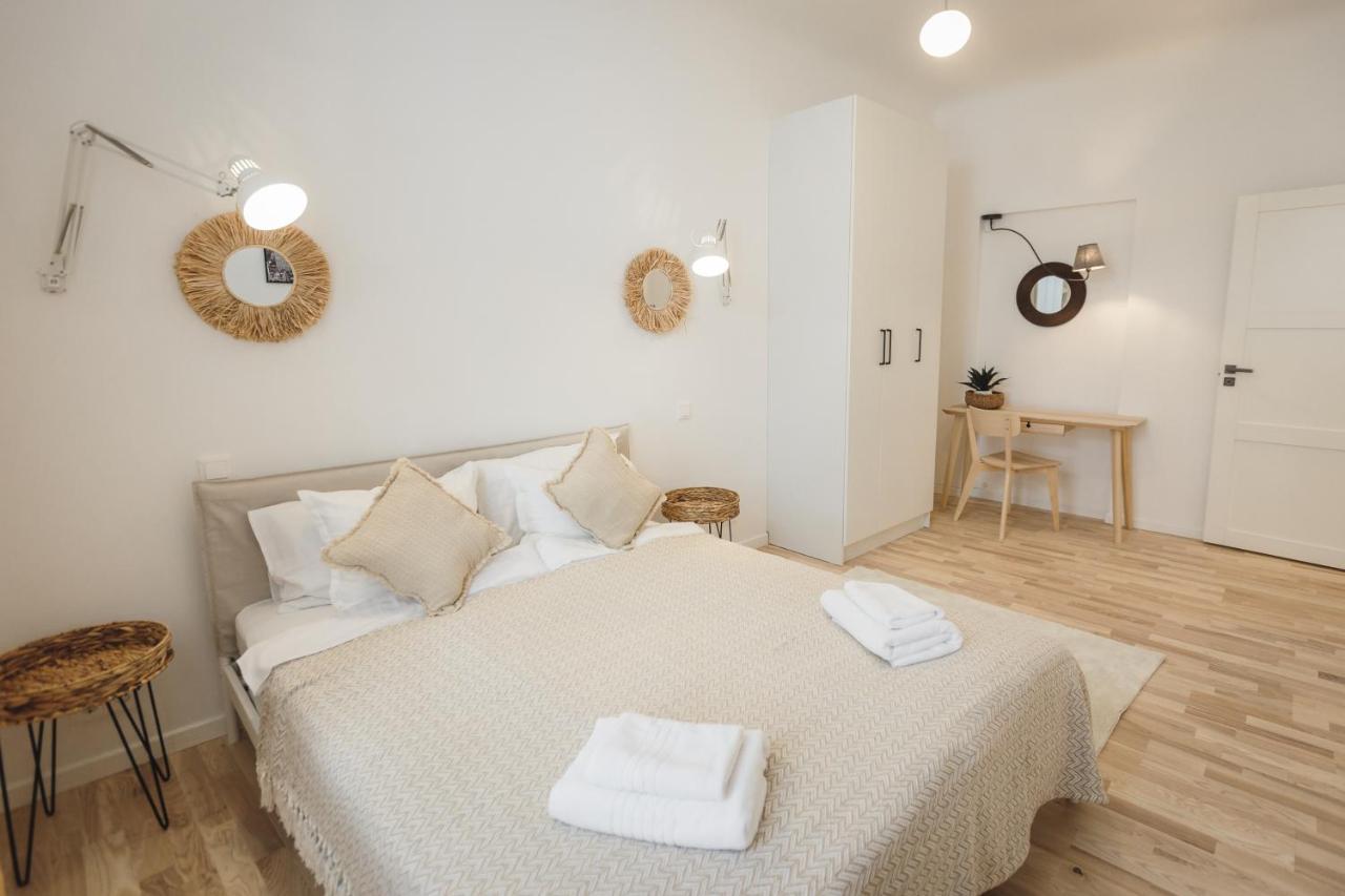 1212 Apartments With Free Parking 리가 외부 사진