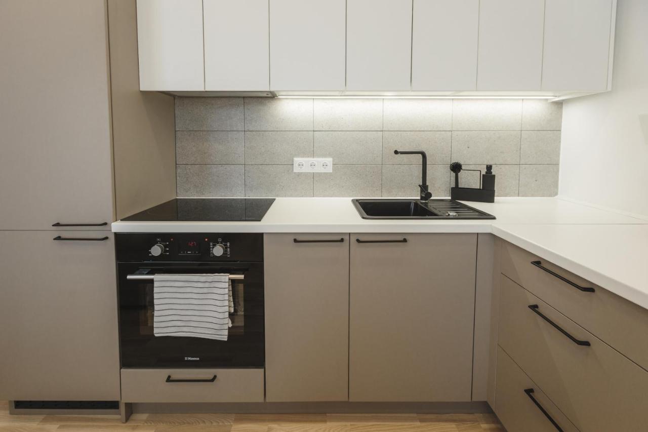 1212 Apartments With Free Parking 리가 외부 사진
