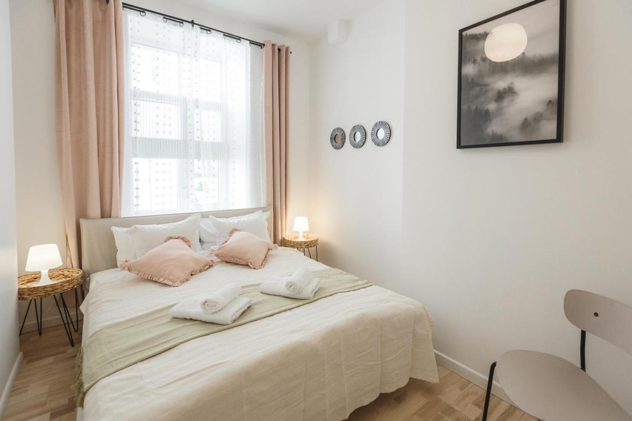 1212 Apartments With Free Parking 리가 외부 사진